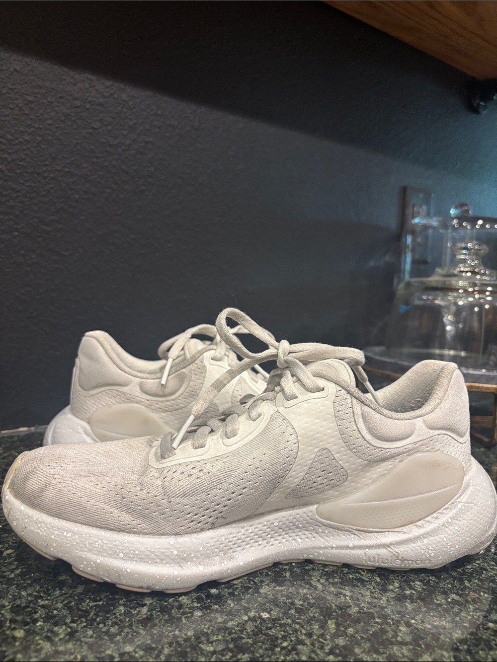 Lululemon Beyondfeel Run shoes - Picture 5 of 8